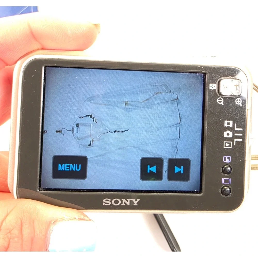 Sony Cyber-Shot DSC-N2 Digital Camera 10.1MP Gold Vario-Tessar Tested Bundle